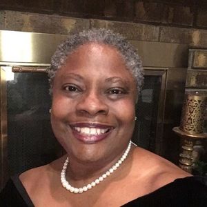 Meet your Posher, Carolyn
